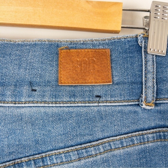 Urban Outfitters BDG Womens Size 26 Twig High Rise Skinny Jeans Light Wash Blue - Picture 8 of 12